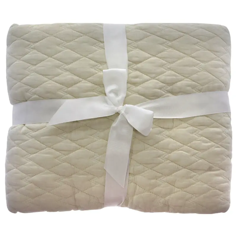 Cariloha Diamond Stitch Bamboo Quilt - Coconut Milk-King by Cariloha for Unisex - 1 Pc Blanket